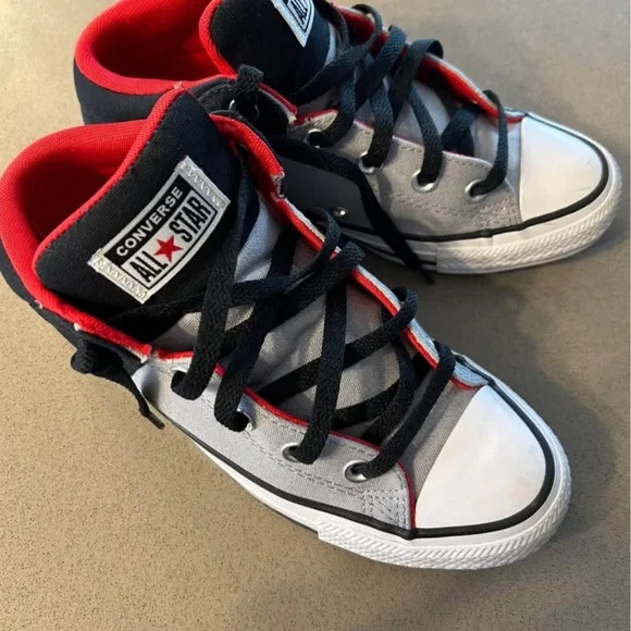 Converse - Picture 3 of 3